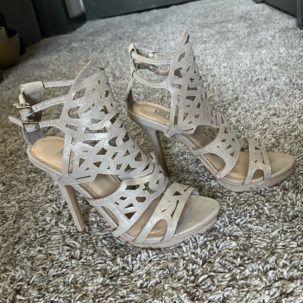 Mix No. 6 Honey-Mix heels